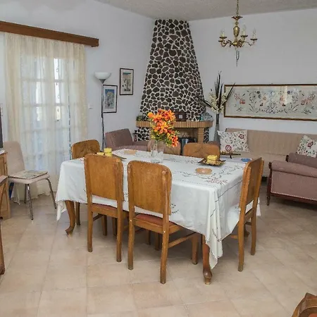 Eva With Panoramic View * Pýrgos