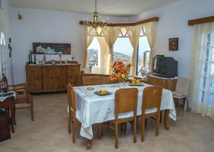 Eva With Panoramic View Pyrgos Kallistis